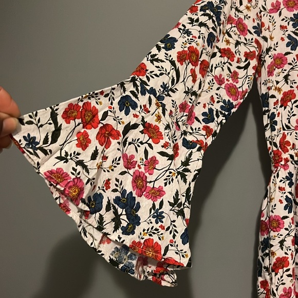 American Eagle Women's Romper Size Large Blue Multicolor Floral Long Sleeve EUC - Picture 7 of 13